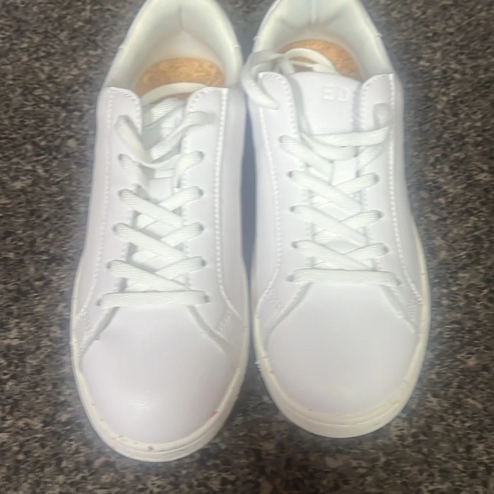 🔥🔥🔥🔥Eden St.  White speckled sole leather sneakers🔥🔥🔥 Sz-6 - Picture 2 of 4